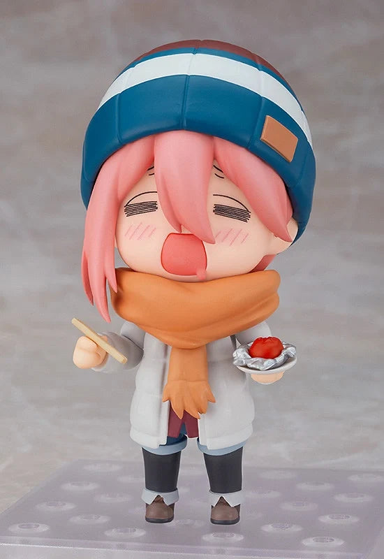 Laid-Back Camp Nendoroid 1623 Nadeshiko Kagamihara: Solo Camp Ver. Figure