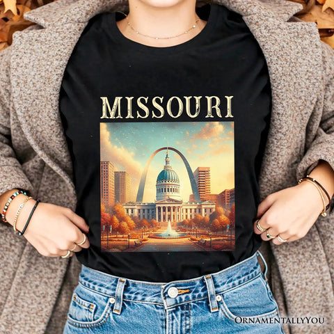 Missouri State Gateway Arch and Courthouse T-Shirt, Iconic St. Louis Landmarks Tee and Travel Souvenir