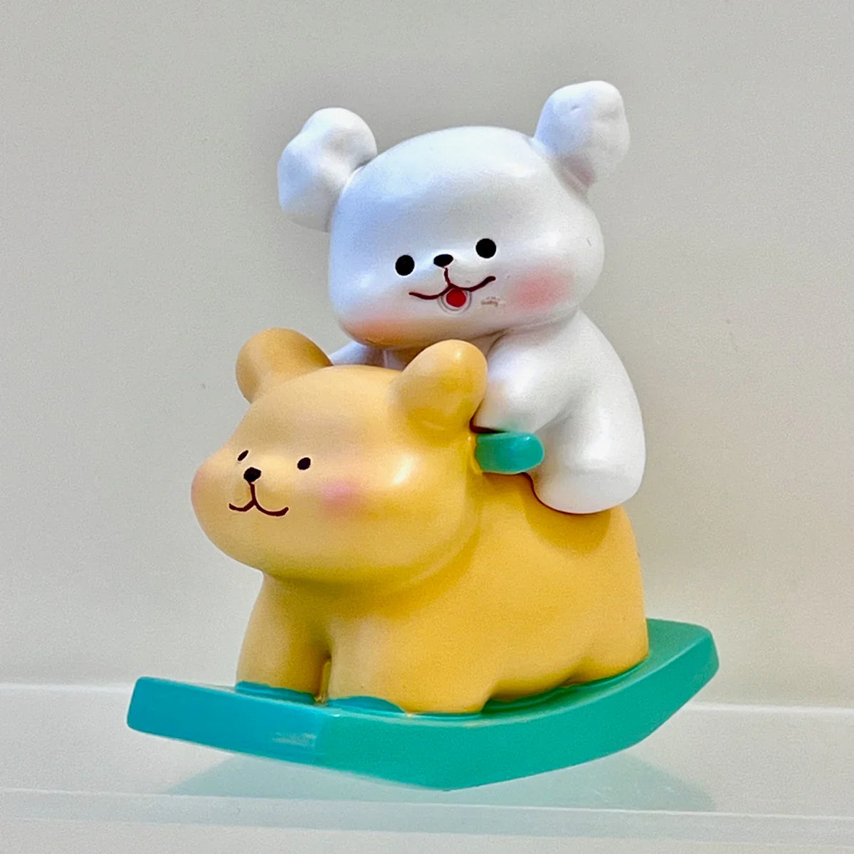 PUPPY WORLD FIGURINE BLIND BOX (1 Blind Box)