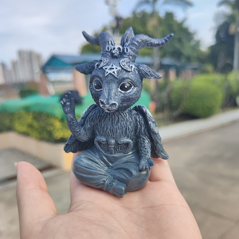 Halloween Magic Cat Kitty Sculpture Lawn Gnome Figure